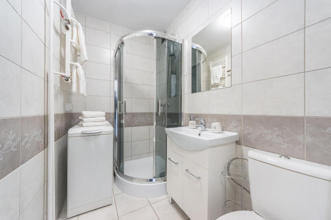 Glow Apartments, Apartament Kolobrzeska Gdańsk Buitenkant foto