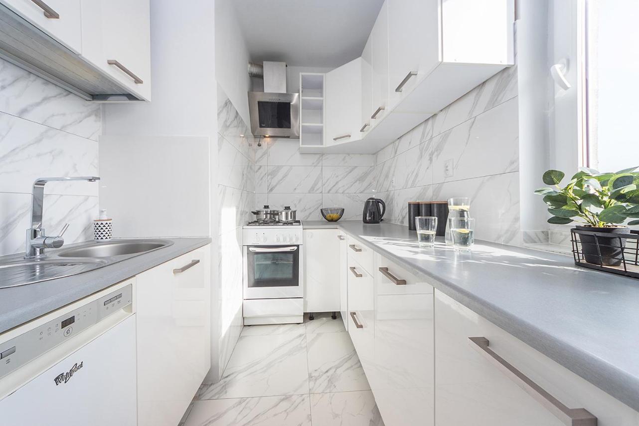Glow Apartments, Apartament Kolobrzeska Gdańsk Buitenkant foto